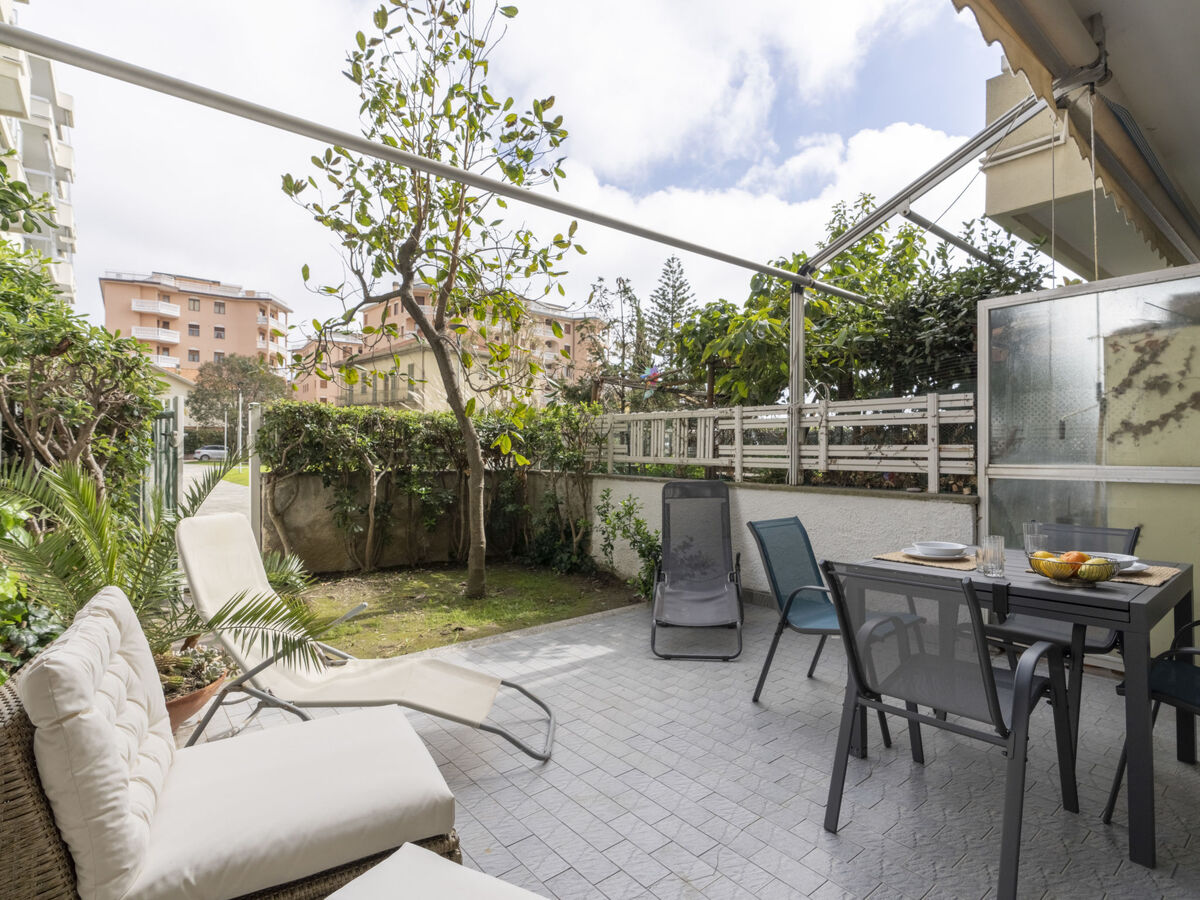 Appartement avec terrasse et jardin à 100 m de la mer - Photo 1