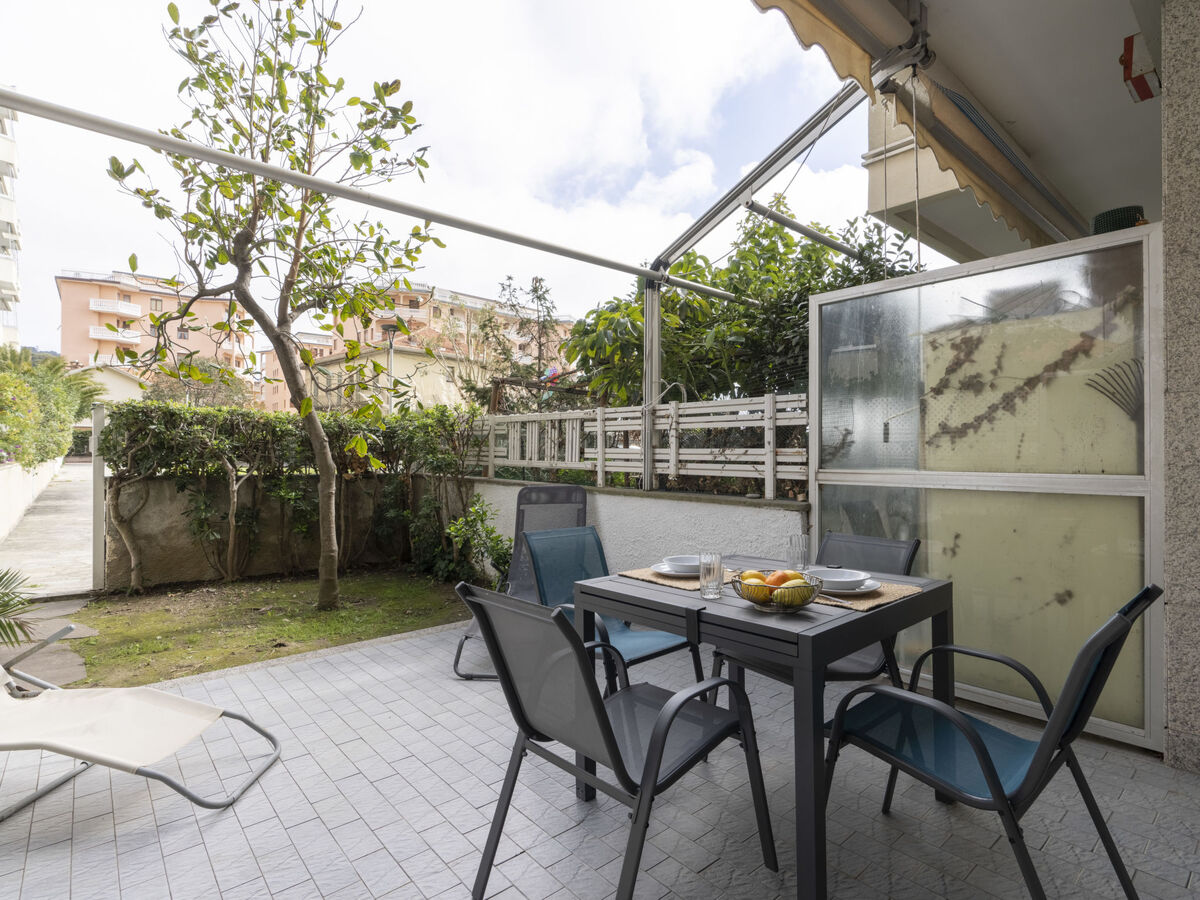 Appartement avec terrasse et jardin à 100 m de la mer - Photo 15