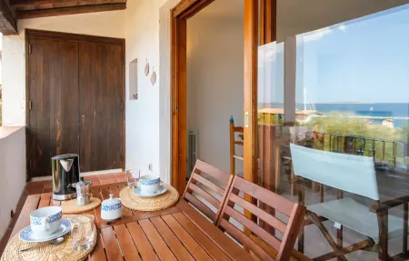 Maison vue mer à Porto Rotondo, 30 m de la plage : photo 5