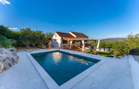 Location maison à Benkovac