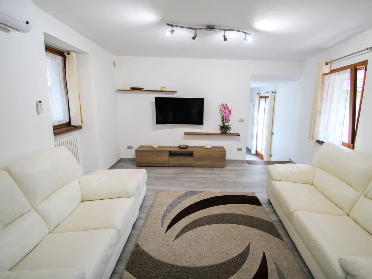 Appartement Elsa rénové 2023, balcon à Dumenza - Photo 6