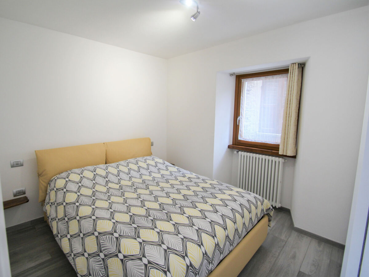 Appartement Elsa rénové 2023, balcon à Dumenza - Photo 12
