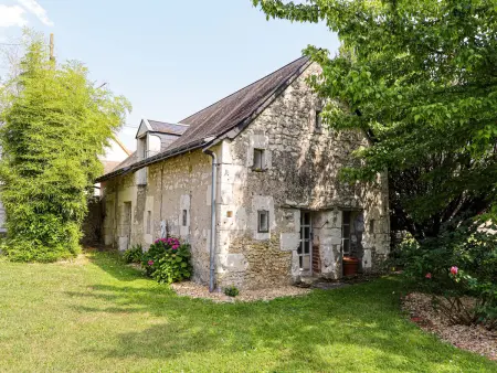 Location gite à Mayet, Gîte de charme avec terrasse, proche circuit 24H et zoo de la Flèche, idéal pour 4 pers.