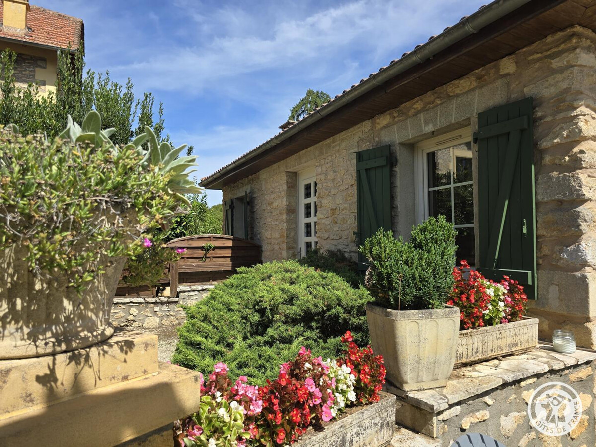 Gîte 4 pers. à Prats-du-Périgord, cour close et piscine - Photo 2