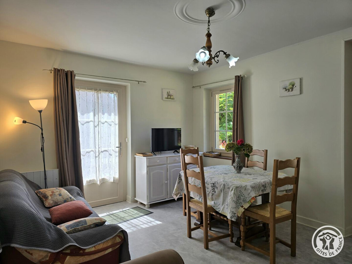Gîte 4 pers. à Prats-du-Périgord, cour close et piscine - Photo 4