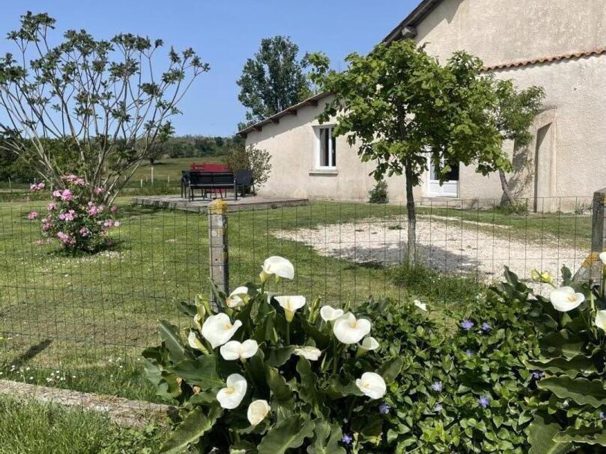 Gîte avec 500m² de terrain clos à Saint-Aulaye - Photo 12