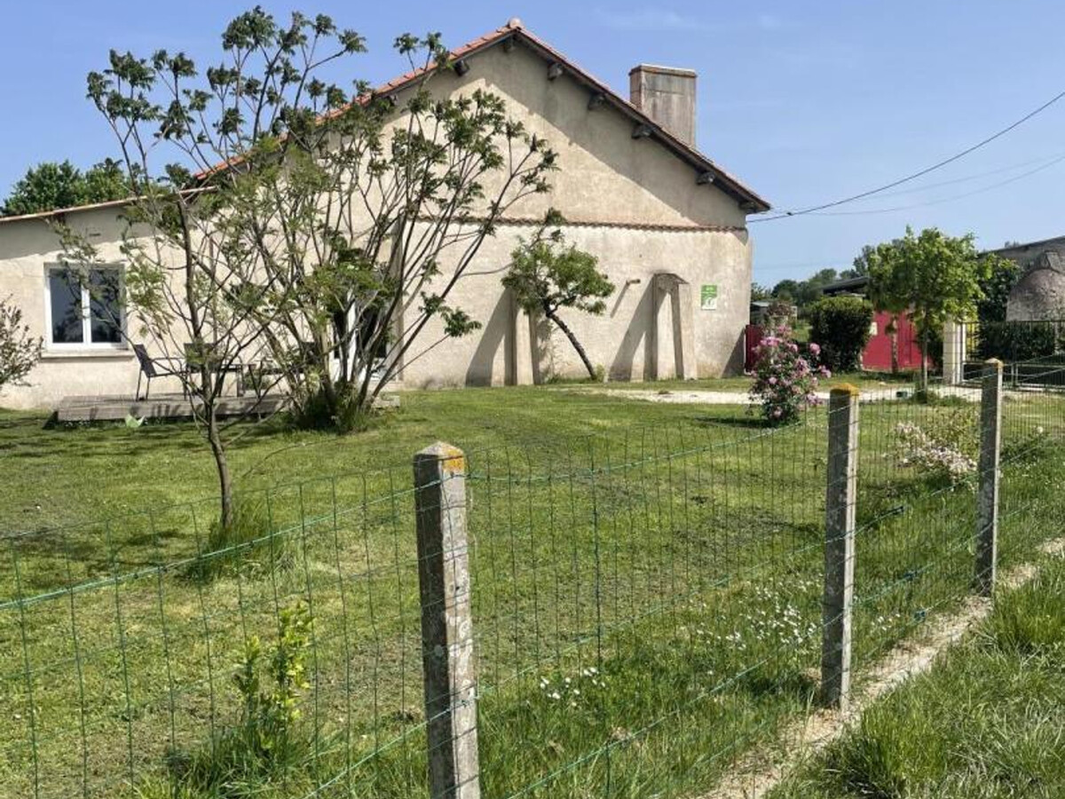 Gîte avec 500m² de terrain clos à Saint-Aulaye - Photo 13