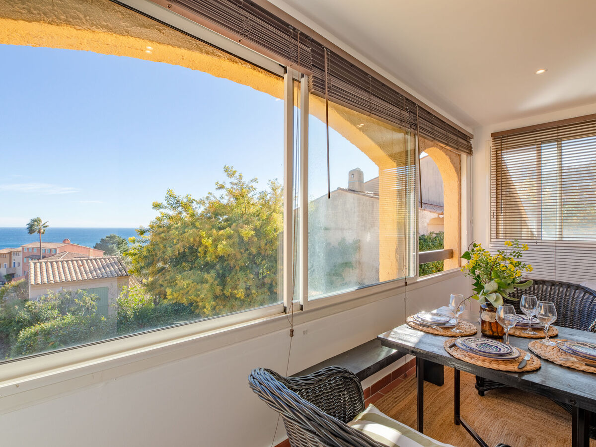 Les Mimosas - Studio rénové 2024 à Théoule sur Mer - Photo 10