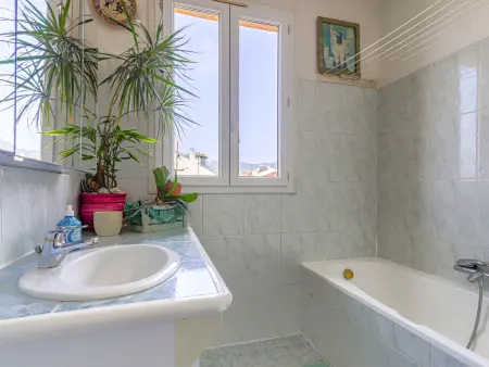 Apt 2 pièces 50 m² vue port et montagnes à Nice : photo 16