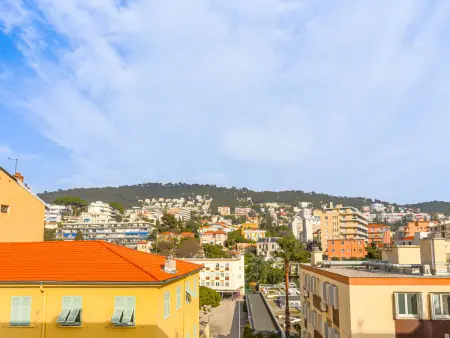 Apt 2 pièces 50 m² vue port et montagnes à Nice : photo 17