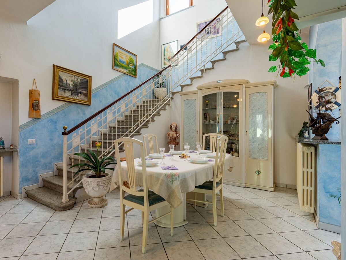 Maison Valentina à Porto Ceresio, 50 m du lac - Photo 6