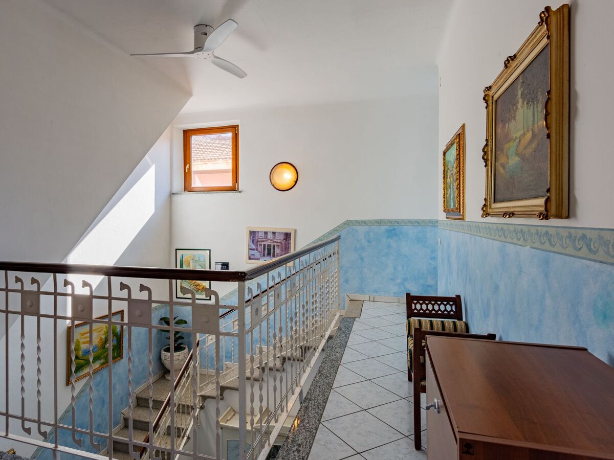 Maison Valentina à Porto Ceresio, 50 m du lac - Photo 18