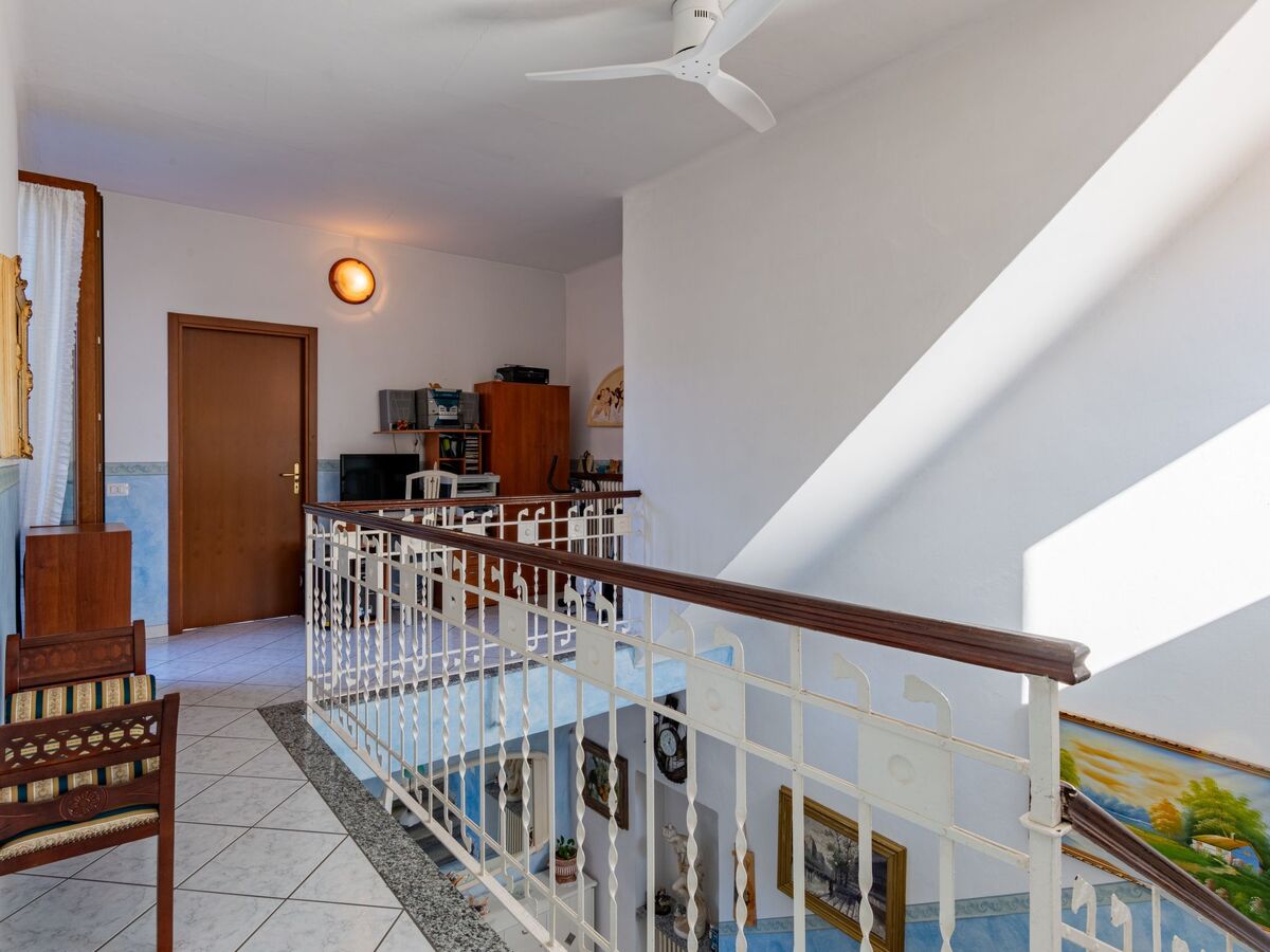 Maison Valentina à Porto Ceresio, 50 m du lac - Photo 19