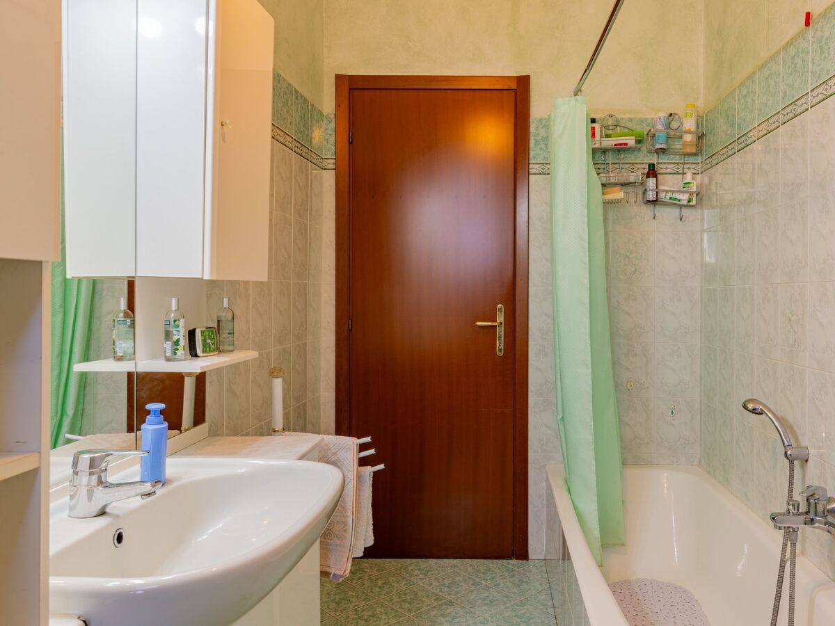 Maison Valentina à Porto Ceresio, 50 m du lac - Photo 30