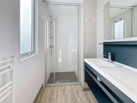 Mobil-home confort 3 ch, piscine chauffée, 200m plage, parking, WiFi, animaux admis - Photo 12