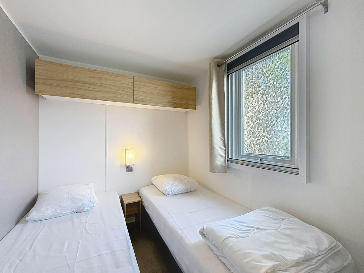Mobil-home 2 chambres à Jullouville, piscine chauffée - Photo 8