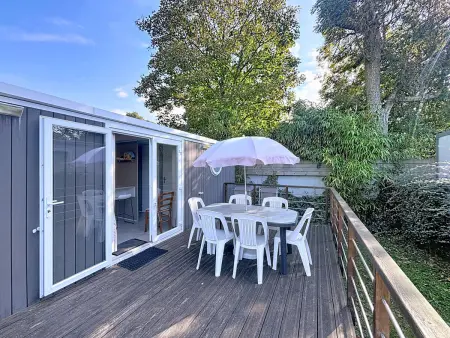 Location mobil home à Jullouville, Mobil-home Confort 2 chambres, Piscine chauffée, 200 m de la plage, Parking et Wi-Fi inclus