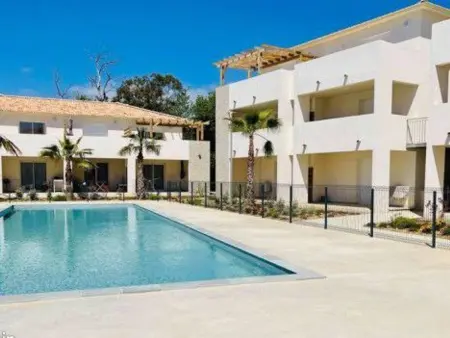 Appartement neuf climatisé avec piscine chauffée à Linguizzetta : photo 18