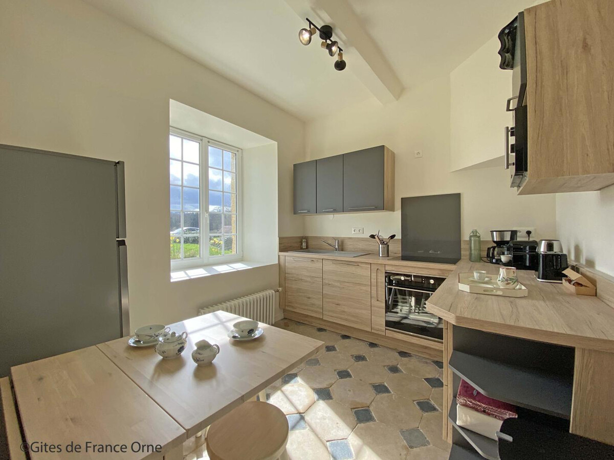 Gîte 18ème s. rénové, jardin 600m², télétravail - Photo 3