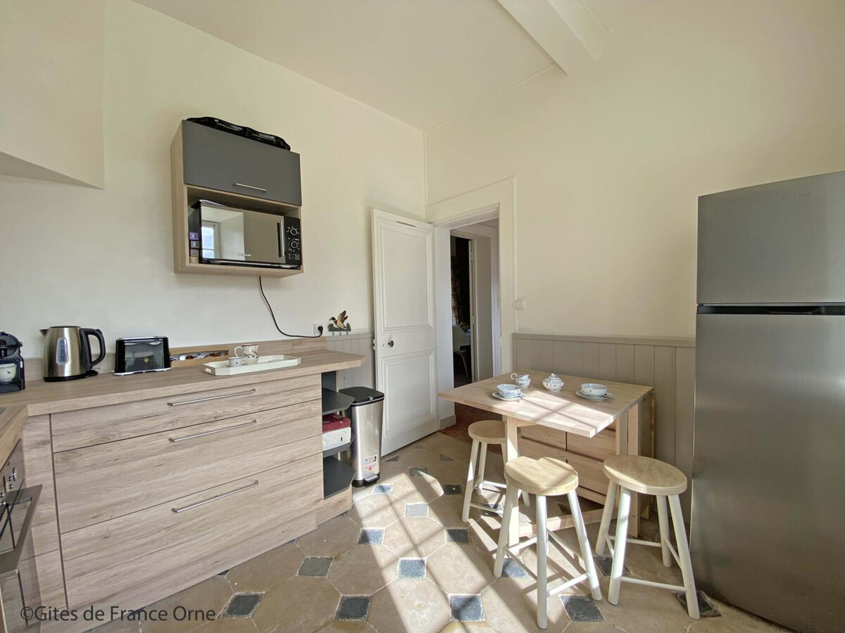 Gîte 18ème s. rénové, jardin 600m², télétravail - Photo 8