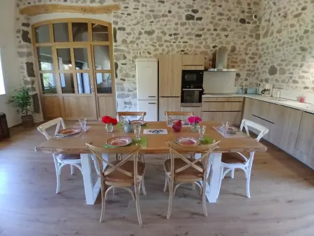 Gîte rénové avec cour privée au Monteil, près du Puy-en-Velay : photo 2