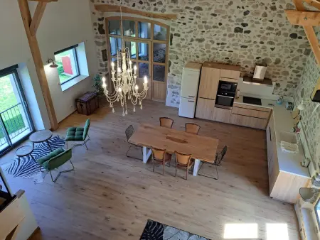 Gîte rénové avec cour privée au Monteil, près du Puy-en-Velay : photo 3