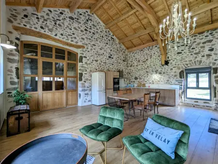 Gîte rénové avec cour privée au Monteil, près du Puy-en-Velay : photo 6