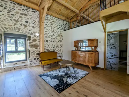 Gîte rénové avec cour privée au Monteil, près du Puy-en-Velay : photo 8