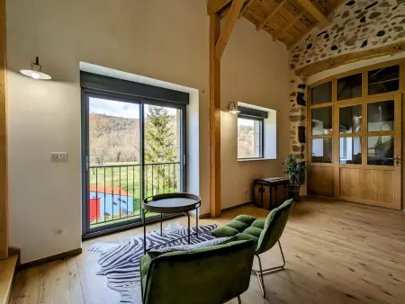Gîte rénové avec cour privée au Monteil, près du Puy-en-Velay : photo 9