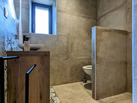 Gîte rénové avec cour privée au Monteil, près du Puy-en-Velay : photo 12