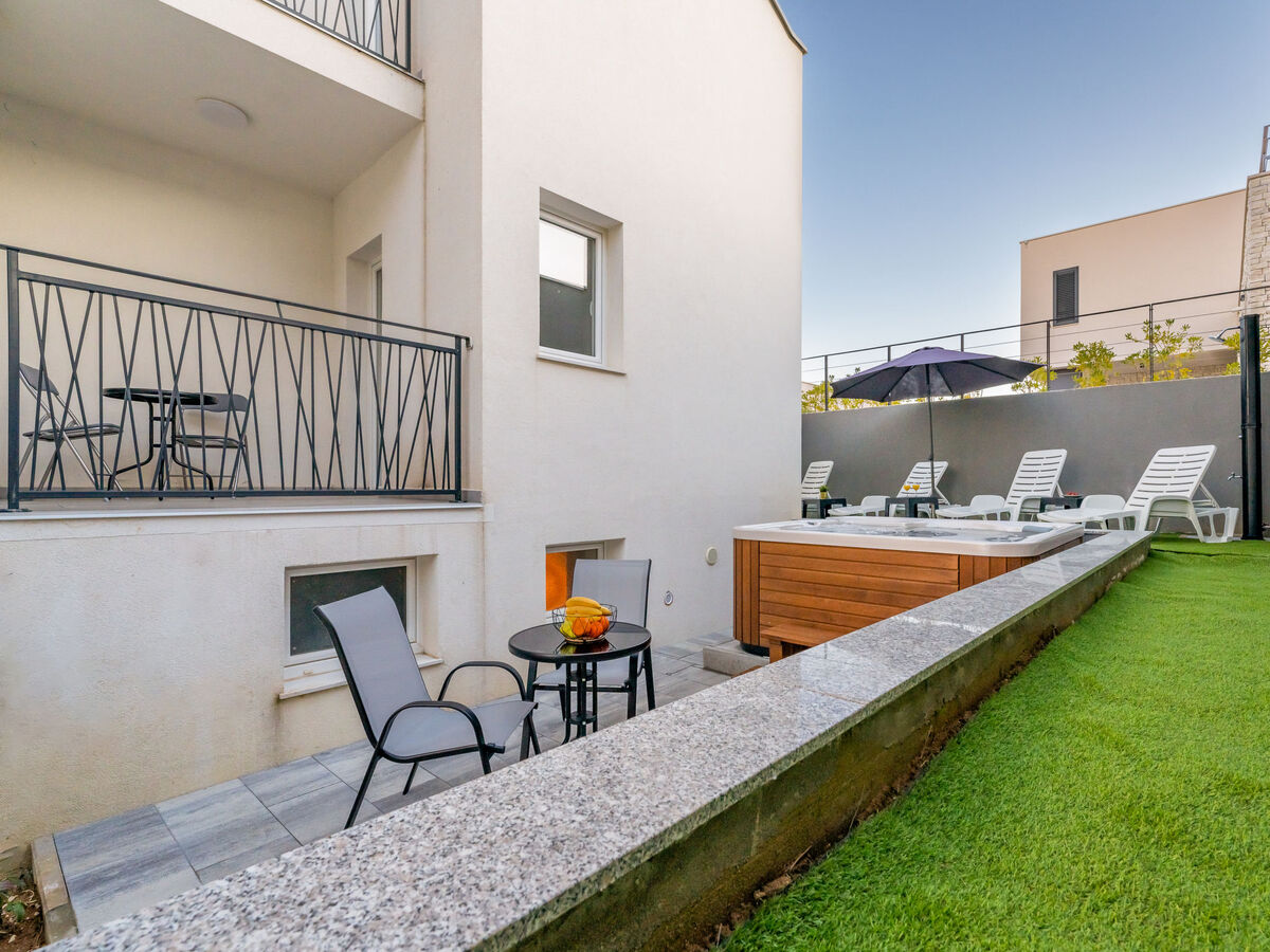Maison Tica à Zaton, 4 chambres, 150 m de la mer - Photo 8
