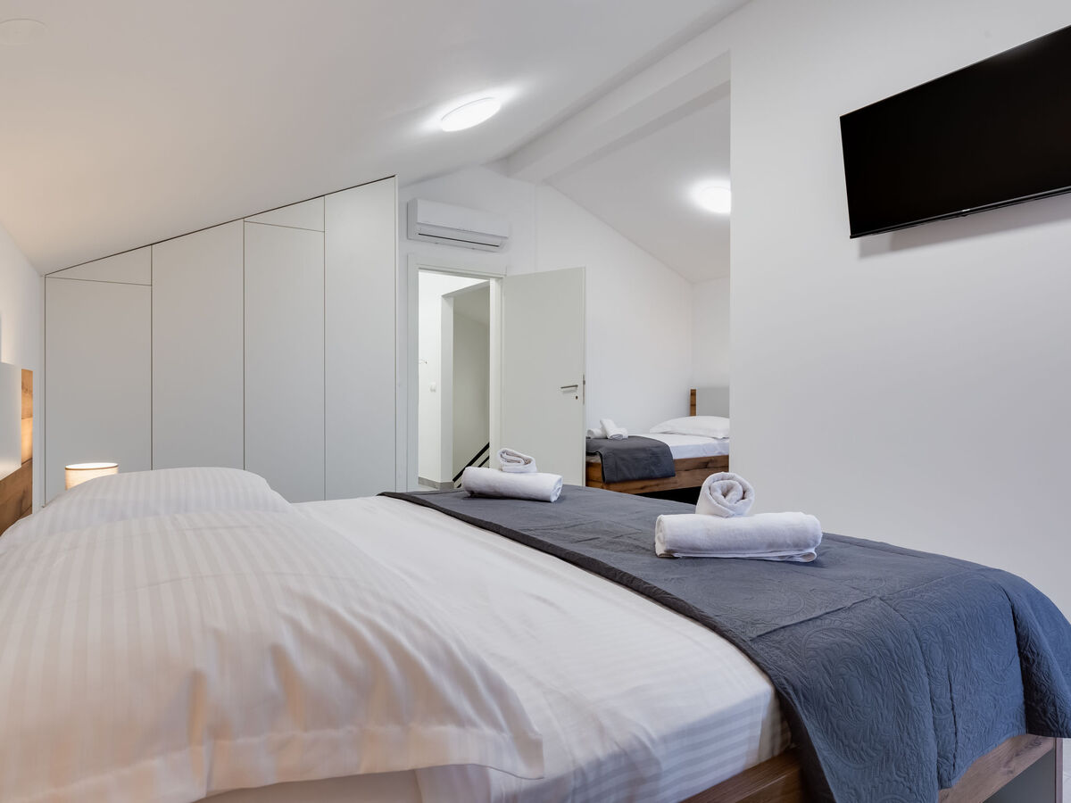 Maison Tica à Zaton, 4 chambres, 150 m de la mer - Photo 33