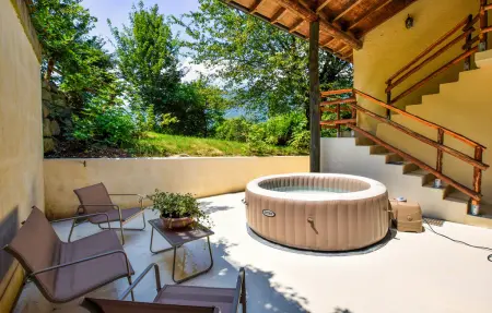 Tranquility at pool, Location Maison 6 personnes à Solto Collina - Photo 7