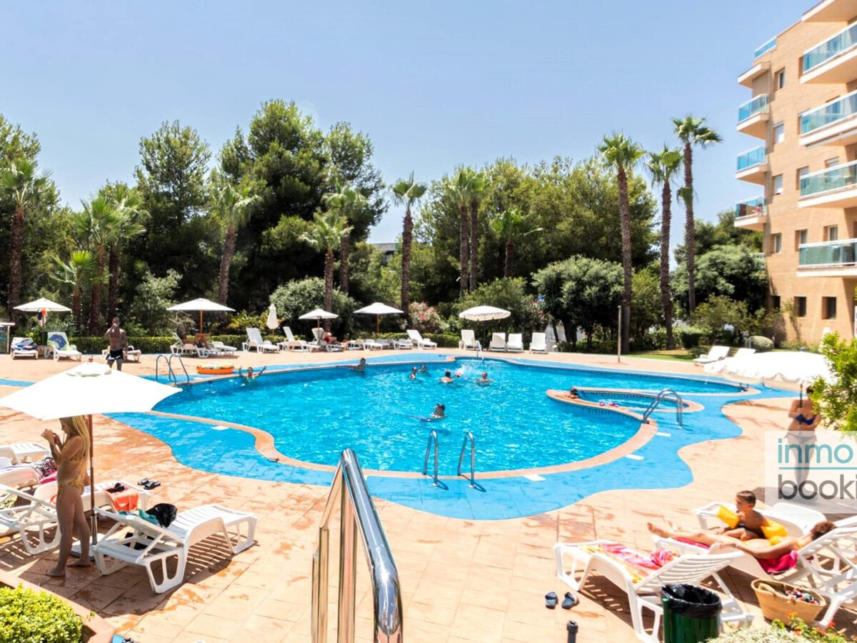 Appartement 2 chambres à Salou : 7 min de la plage - Photo 2