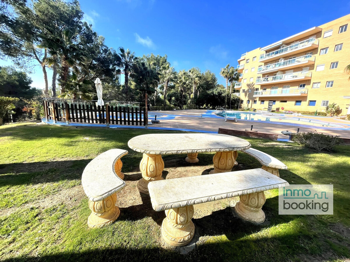 Appartement 2 chambres à Salou : 7 min de la plage - Photo 13