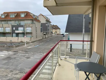 Location appartement à Fort Mahon Plage, Appartement proche plage, 2 chambres, balcon, garage