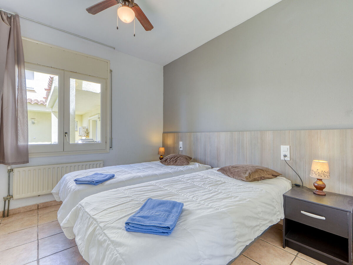 Apartment Muga, 2 bedrooms near beach in Empuriabrava - Photo 4