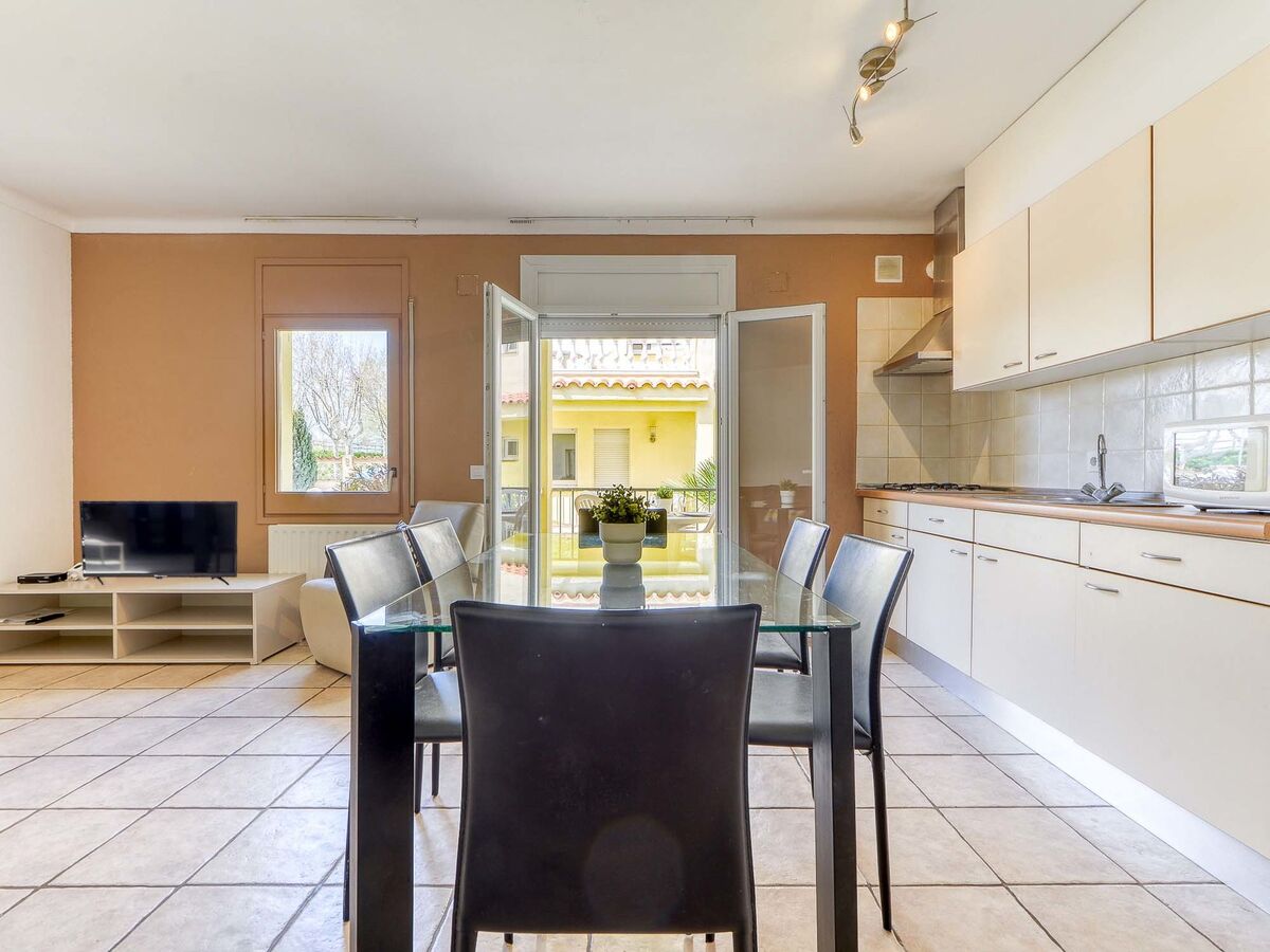 Apartment Muga, 2 bedrooms near beach in Empuriabrava - Photo 8