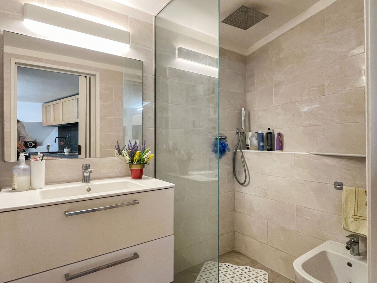 Casa Lulú – Appartement 2 chambres rénové avec vue mer - Photo 12
