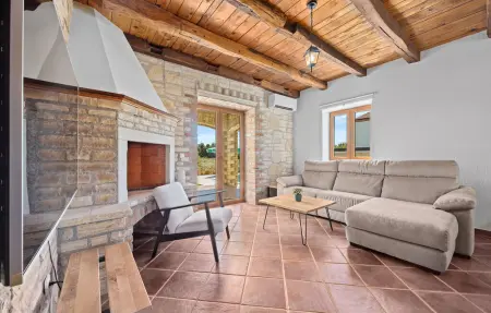 Maison 8 personnes à Cabrunici - Photo 3