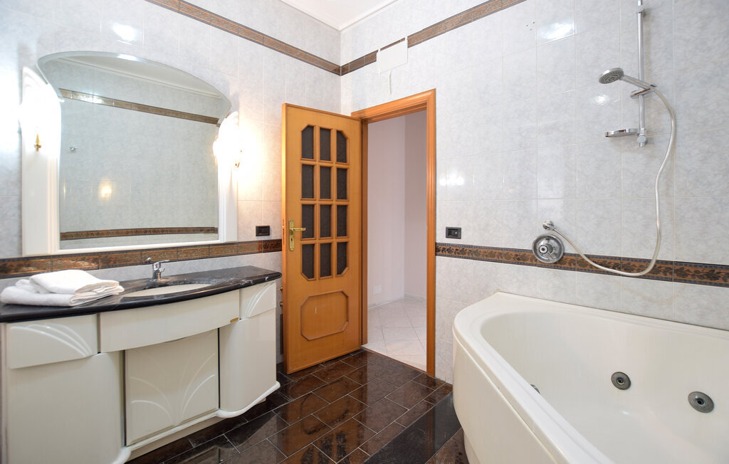 Attico vista Vesuvio, Appartement 8 personnes à Angri - Photo 28