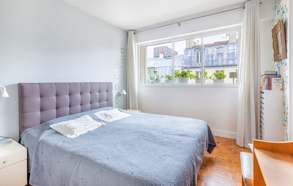 Appartement 7ème avec vue Tour Eiffel et balcon - Photo 5