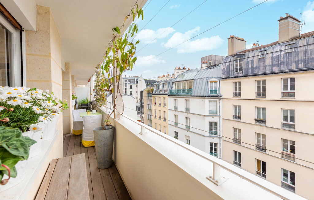 Appartement 7ème avec vue Tour Eiffel et balcon - Photo 8