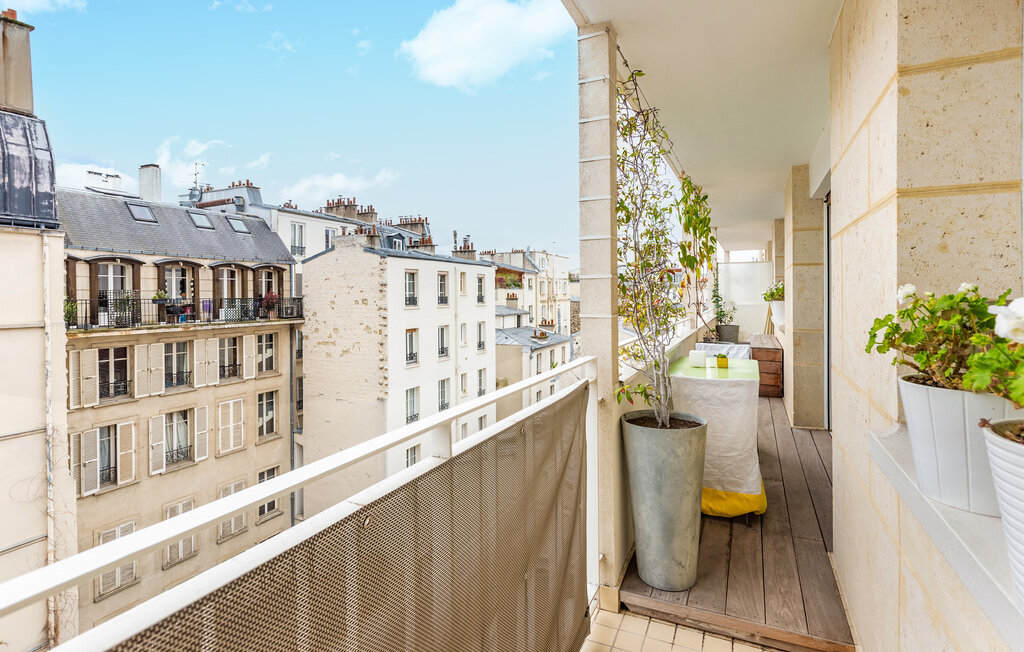 Appartement 7ème avec vue Tour Eiffel et balcon - Photo 9