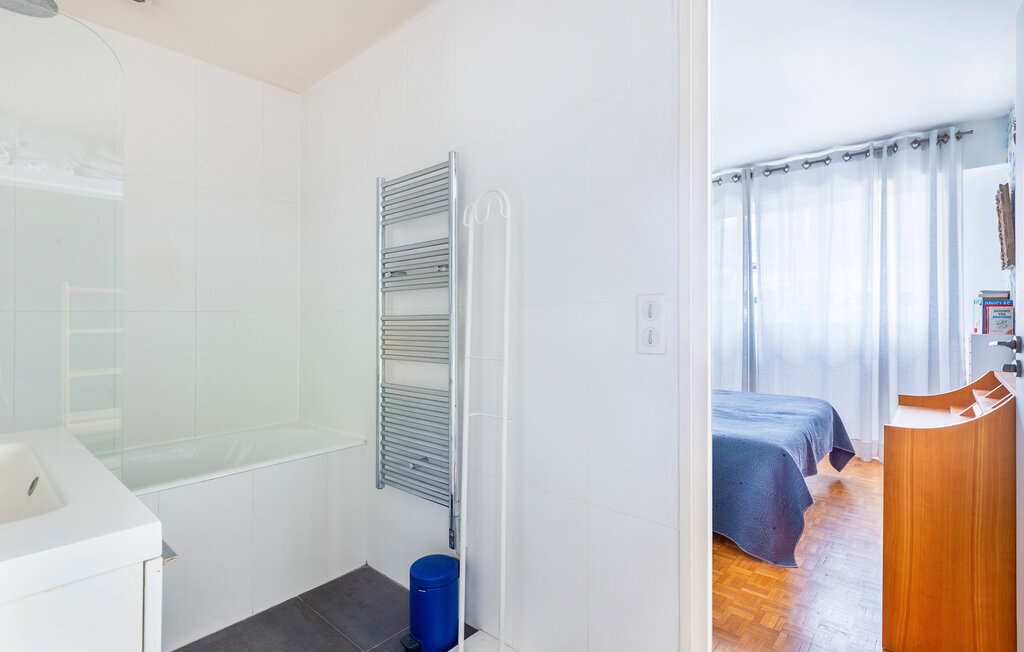 Appartement 7ème avec vue Tour Eiffel et balcon - Photo 20