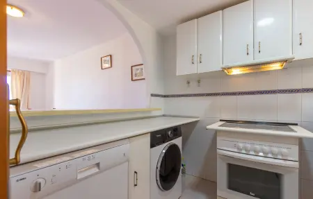 Appartement avec piscine partagée à Torrevieja, à 666 m de la plage : photo 8