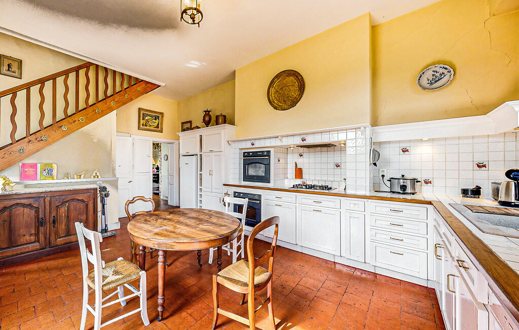 Maison de 300 m² avec piscine à Saint-Agne - Photo 7