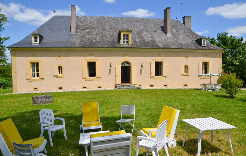 Maison de 300 m² avec piscine à Saint-Agne - Photo 12