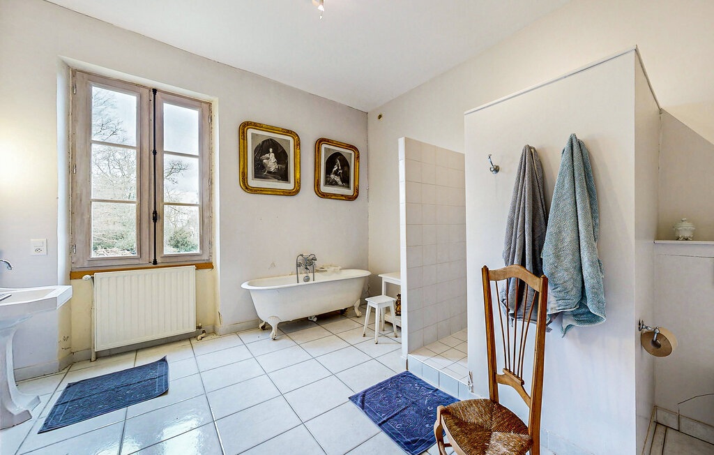 Maison de 300 m² avec piscine à Saint-Agne - Photo 32
