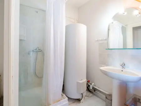 Villa climatisée avec terrasse, cuisine d’été et WIFI – Proche plage à Narbonne - Photo 9